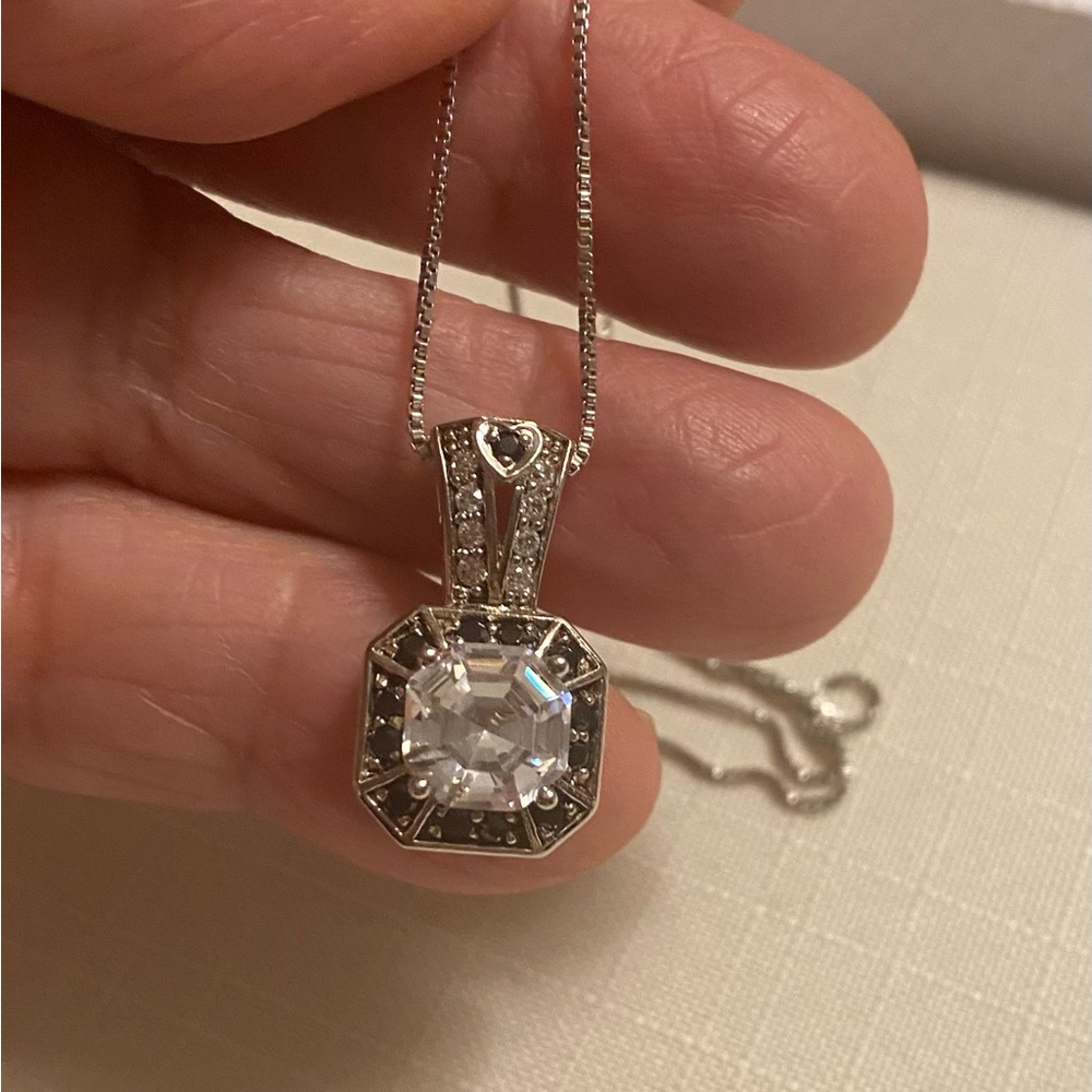 Sterling Silver 925 Simulated Diamond Pendant With Chain. NWOT.